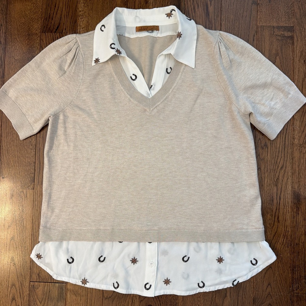 Belldini Beige/white V-Neck Twofer Sweater White Collar Horseshoes Preppy